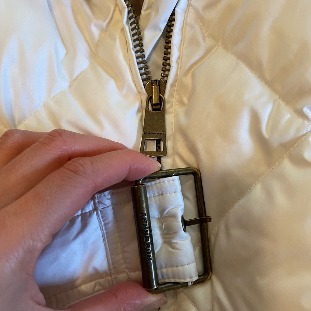 White Burberry down jacket - Picture 5 of 11